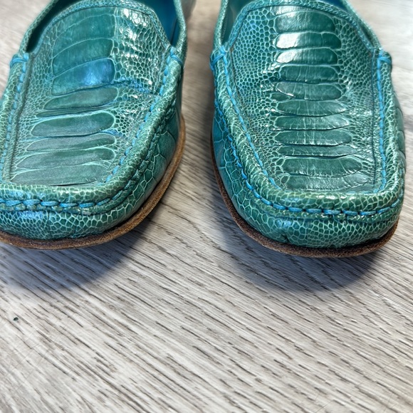 GUCCI crocodile leather slip on driving shoes with rubber soles teal 6 1/2 - Picture 5 of 13